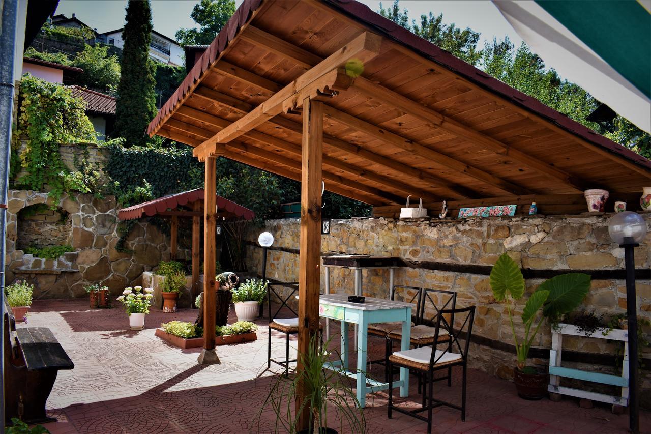 Hotel Bilyana Lovech Exteriör bild