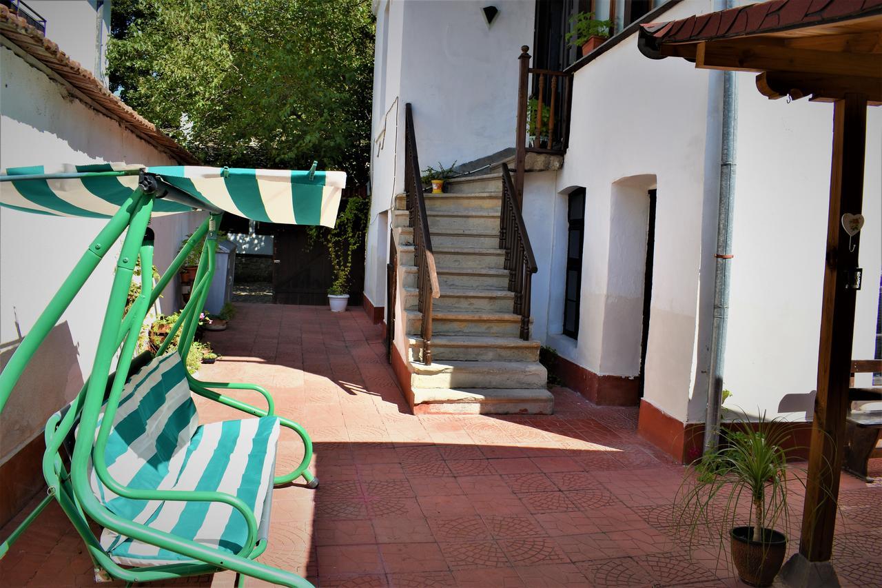 Hotel Bilyana Lovech Exteriör bild